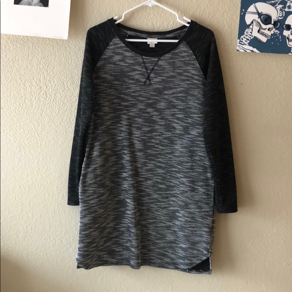 Merona Dresses & Skirts - {Merona} -Size L- Grey and Black Long Sleeve Dress